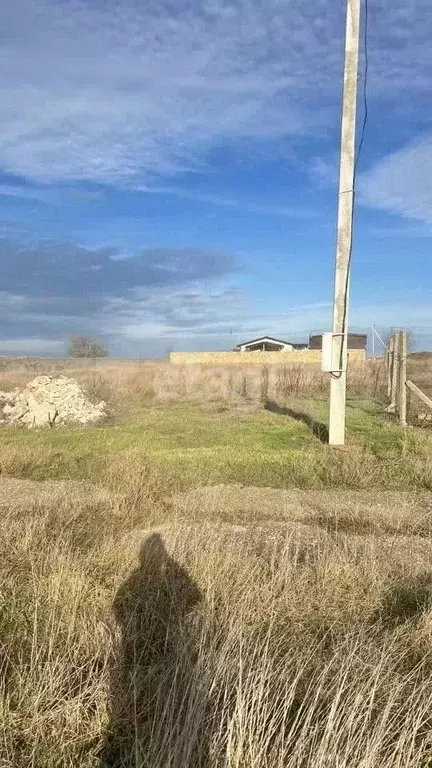 Участок в Крым, Черноморский район, с. Новосельское ул. Миндальная ... - Фото 0