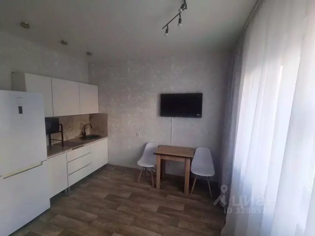 Студия Новосибирская область, Новосибирск ул. Одоевского, 1/8 (21.0 м) - Фото 1