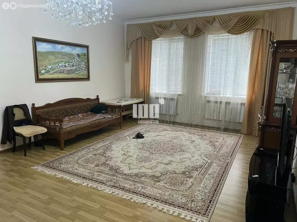 Дом в Махачкала, улица Митарова (250 м) - Фото 1