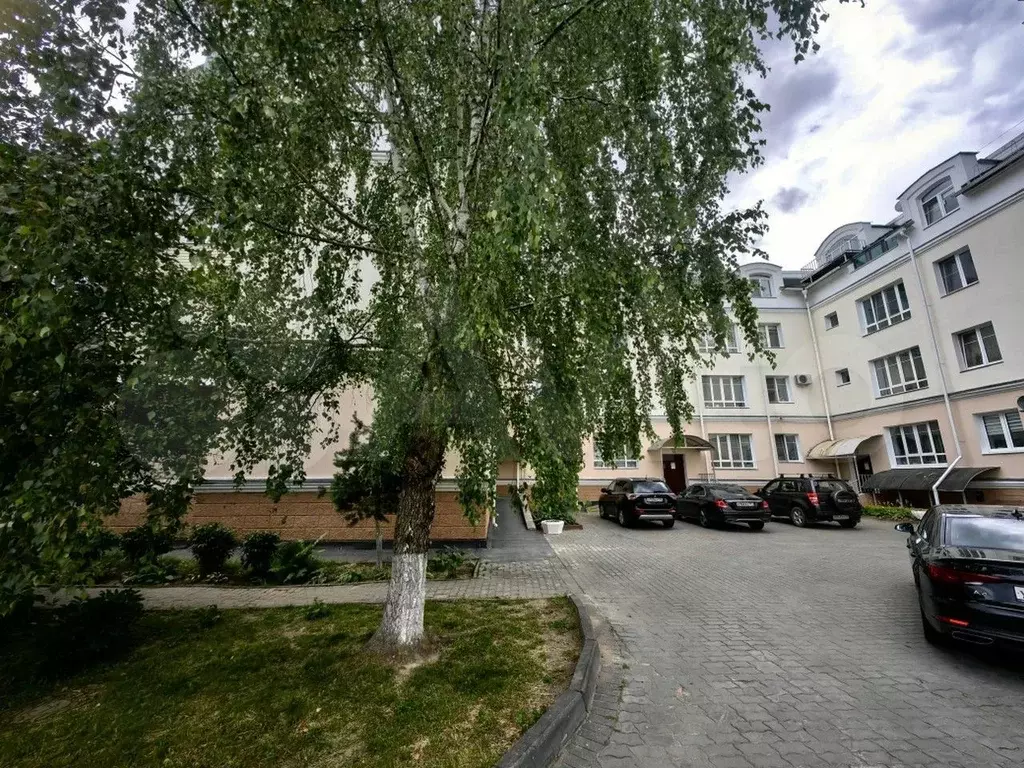 3-к. квартира, 106 м, 1/5 эт. - Фото 0