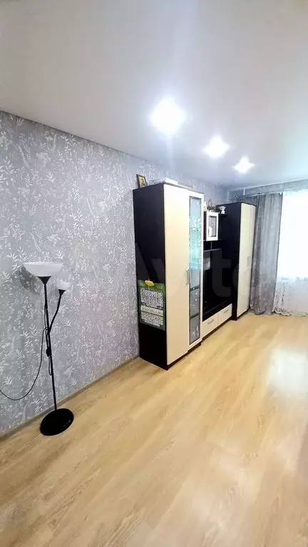 3-к. квартира, 60 м, 1/5 эт. - Фото 1
