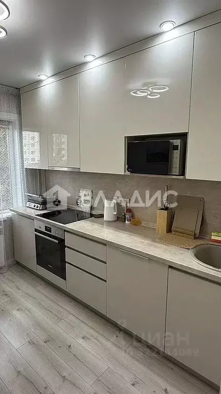 3-к кв. Бурятия, Улан-Удэ просп. Строителей, 36 (67.0 м) - Фото 1
