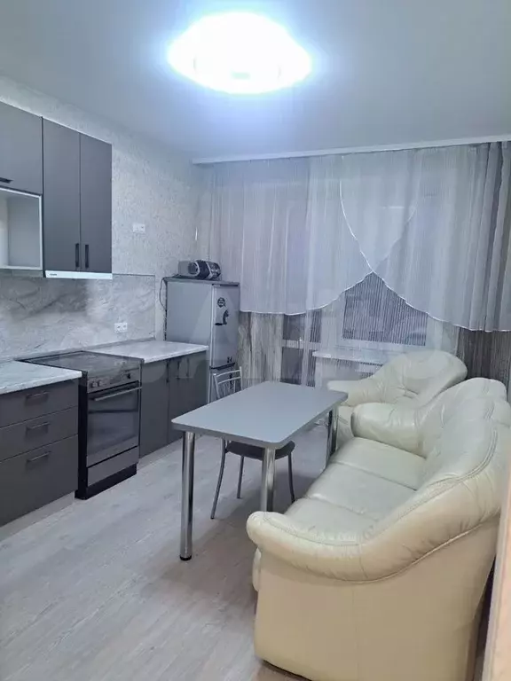 1-к. квартира, 39 м, 7/8 эт. - Фото 0