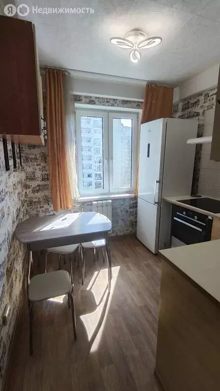 3-комнатная квартира: Санкт-Петербург, Богатырский проспект, 39к3 ... - Фото 1