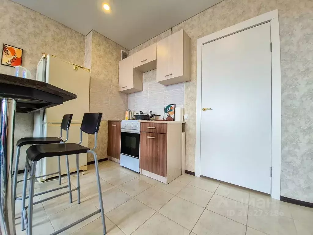 2-к кв. Курская область, Курск Рябиновая ул., 26А (43.0 м) - Фото 0