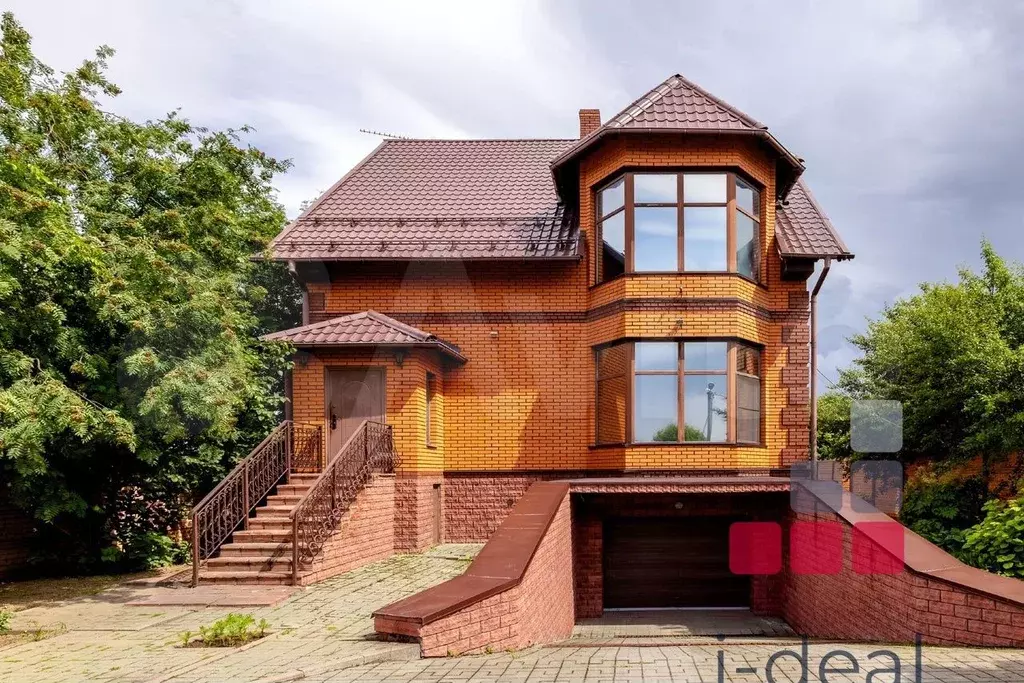 Дом 240 м на участке 10 сот. - Фото 0