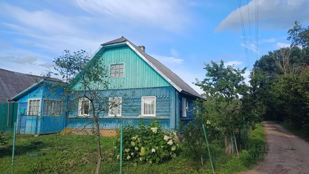 Дом в Псковская область, Пыталовский муниципальный округ, д. Линово  ... - Фото 1