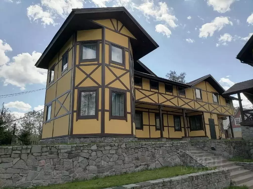 Дом в Ленинградская область, Приозерский район, пос. Сосново ул. ... - Фото 1