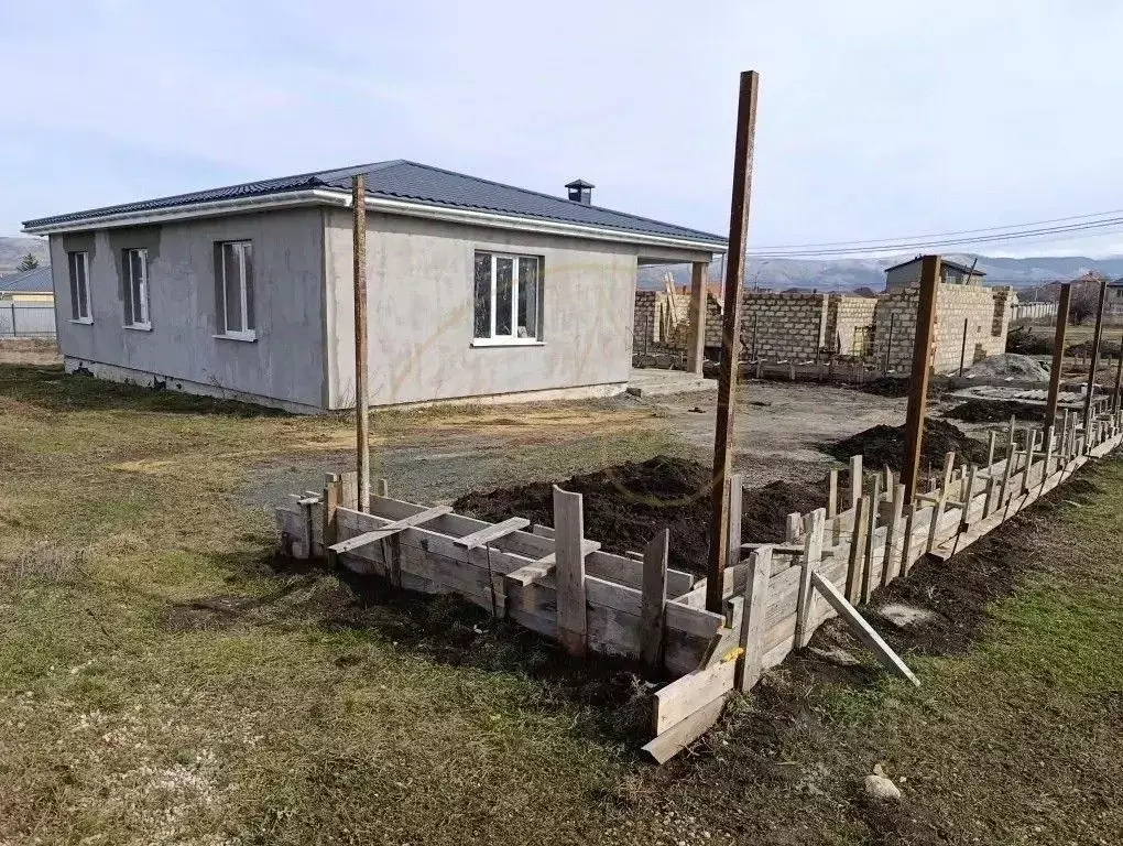 Дом в Крым, Симферопольский район, с. Доброе ул. Имени Рустема ... - Фото 2