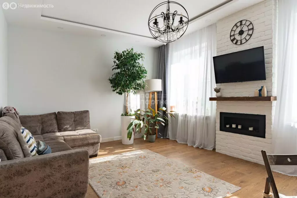 3-комнатная квартира: городской посёлок Новоселье, 7 (83.6 м) - Фото 1