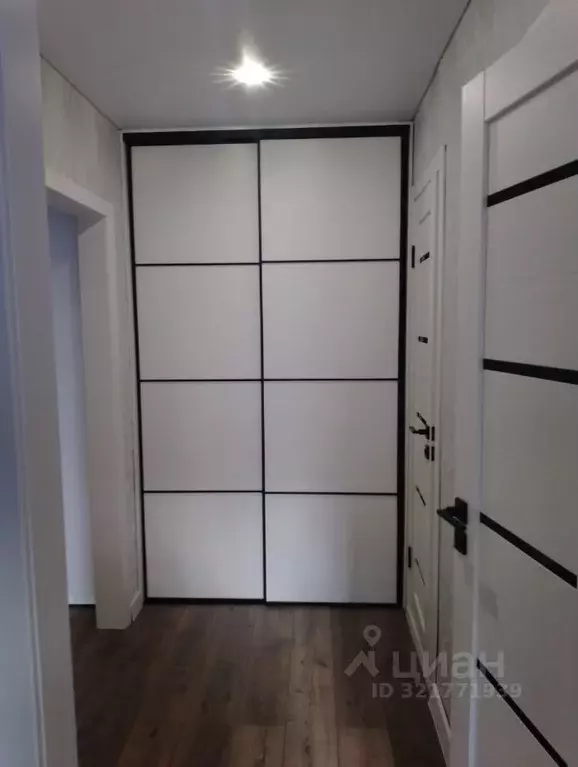 2-к кв. Челябинская область, Челябинск ул. Братьев Кашириных, 114 ... - Фото 2