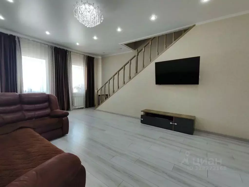 Дом в Татарстан, с. Высокая Гора ул. Полевая, 27 (196 м) - Фото 1