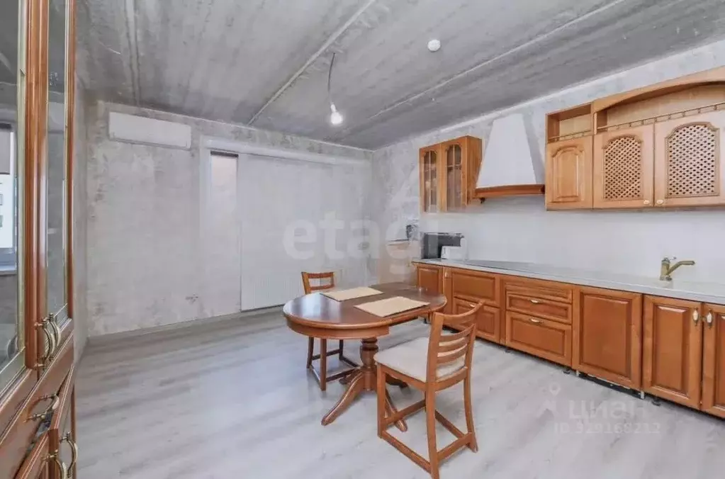 2-к кв. Тюменская область, Тюмень ул. Республики, 204к10 (72.9 м) - Фото 1