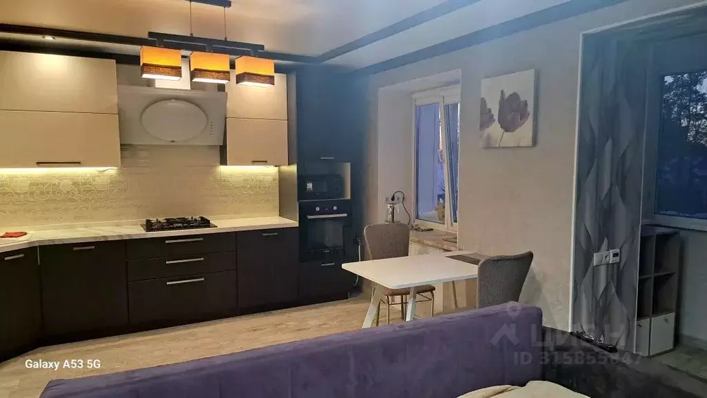 2-к кв. Ханты-Мансийский АО, Югорск Таежная ул., 18А (64.0 м) - Фото 0