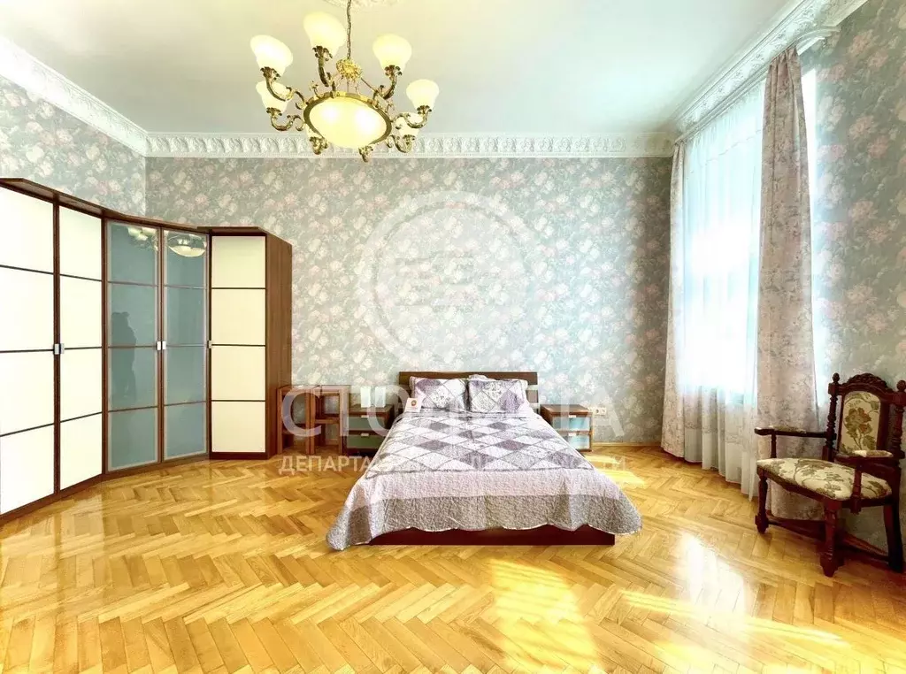 5-к кв. Москва ул. Петровка, 17С1 (190.0 м) - Фото 2