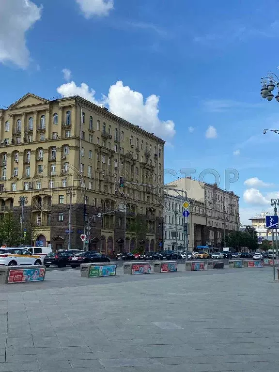 Продается 4-комнатная квартира - Фото 1