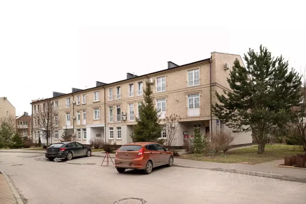 3-к кв. Москва, Москва, Троицк Изумрудный кп, ул. 2-я Изумрудная, 7к2 ... - Фото 1