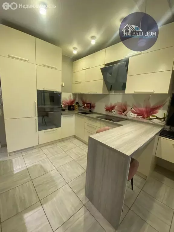 2-комнатная квартира: Северодвинск, Индустриальная улица, 10 (56.8 м) - Фото 1