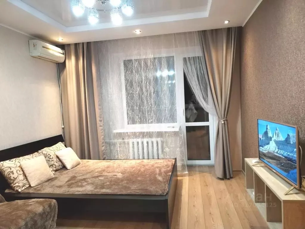 1-к кв. Оренбургская область, Оренбург Просторная ул., 25 (40.0 м) - Фото 0