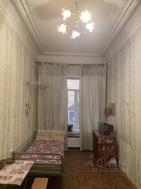 Комната Санкт-Петербург 10-я Васильевского острова линия, 23 (13.4 м) - Фото 1
