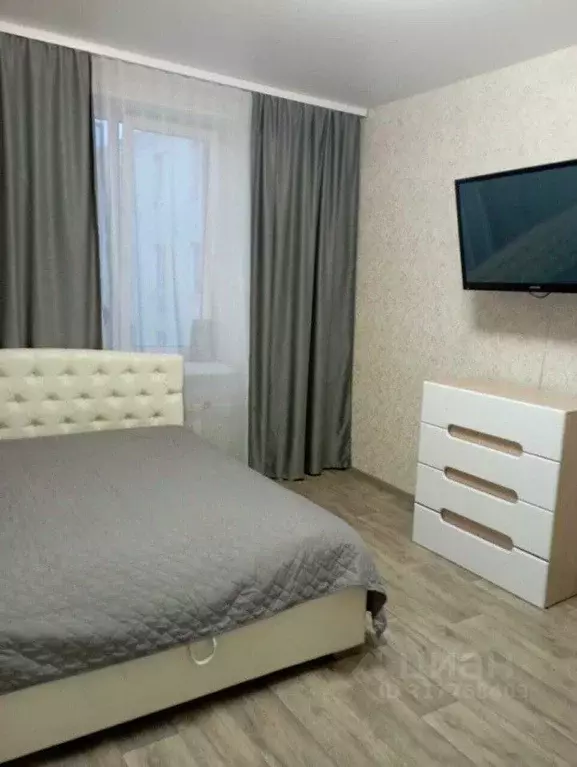 4-к кв. Свердловская область, Екатеринбург просп. Ленина, 5 (92.5 м) - Фото 0