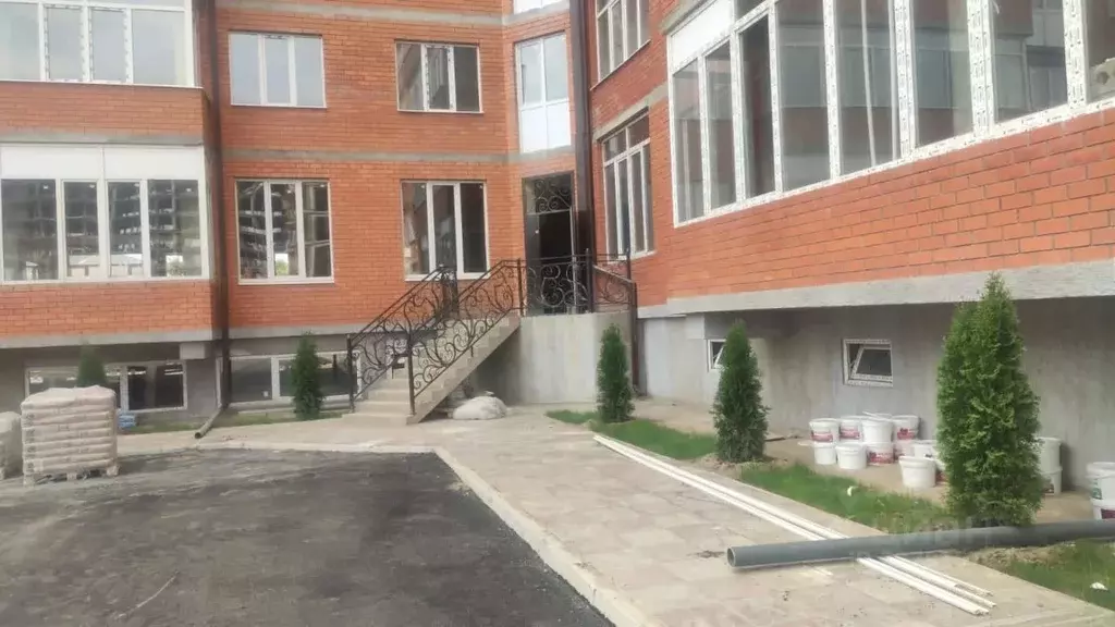 2-к кв. Дагестан, Махачкала ш. Карабудахкентское, 57Б (86.2 м) - Фото 1