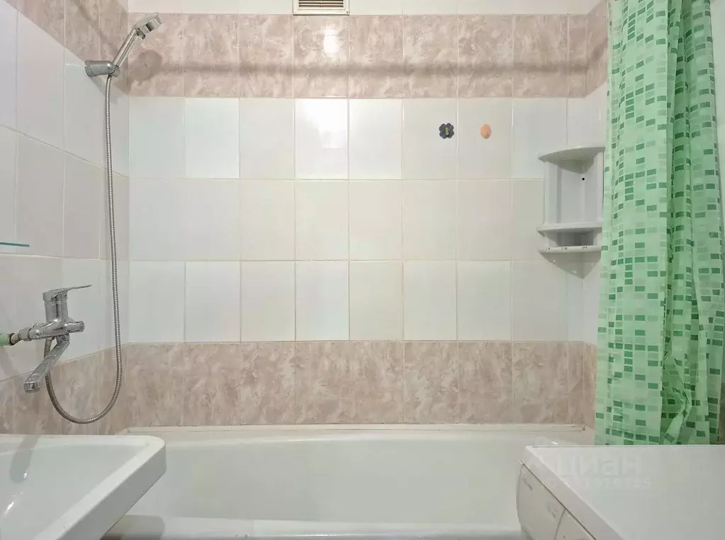 1-к кв. Кировская область, Киров ул. Казанская, 18А (36.0 м) - Фото 1