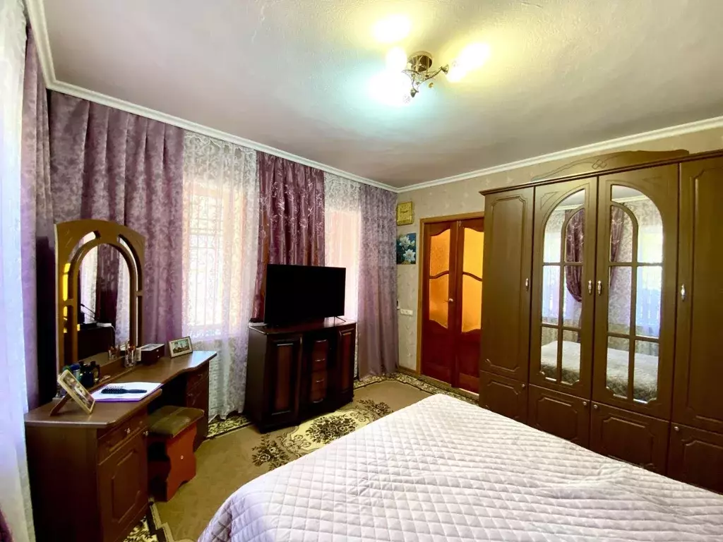 Дом в Краснодарский край, Лабинск ул. Жуковского (108 м) - Фото 2