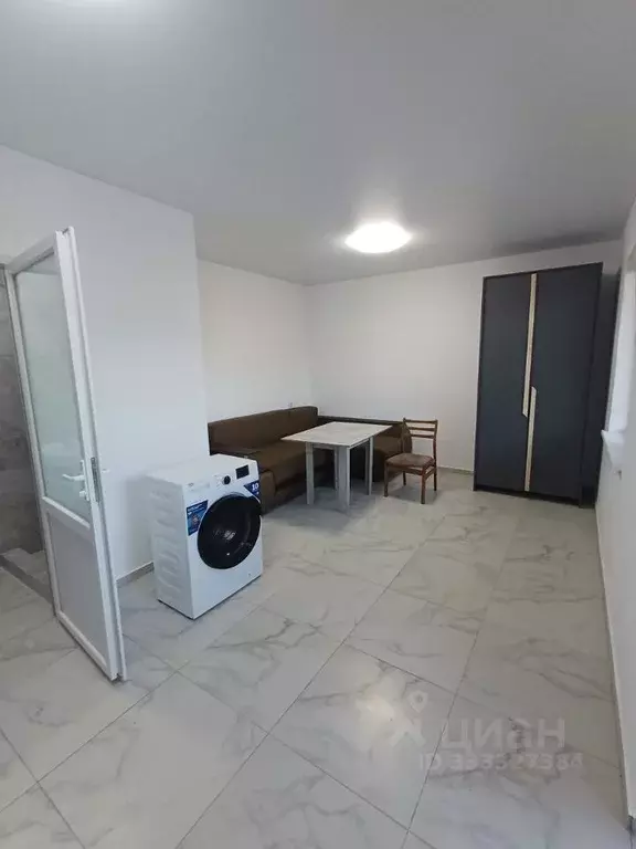 Дом в Крым, Симферополь ул. Шамиля Алядина, 49 (27 м) - Фото 2