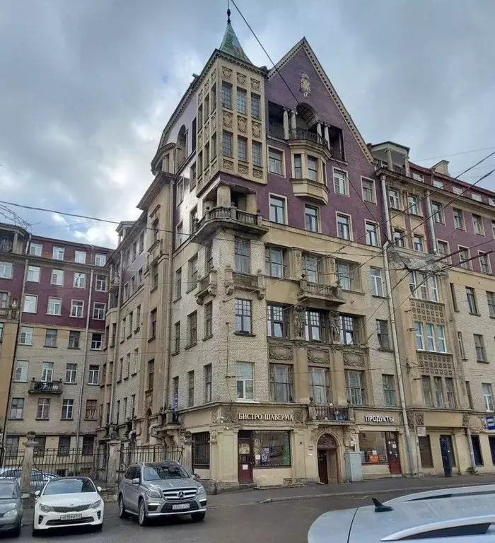 Комната 58 м в 4-к., 3/7 эт. - Фото 0