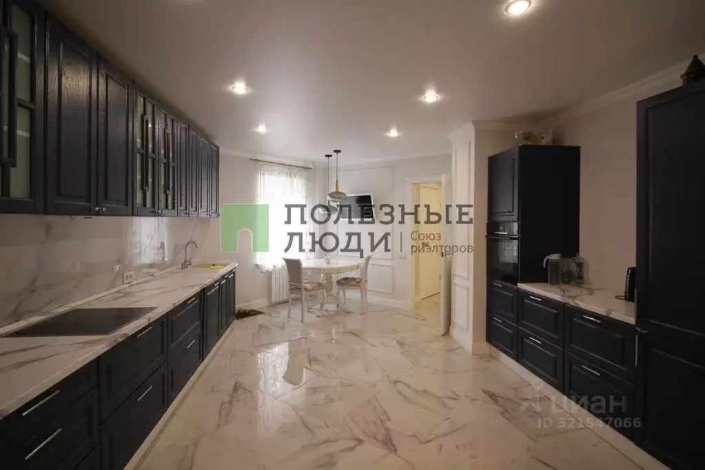 Таунхаус в Красноярский край, Емельяново пгт ул. Посадская, 10 (265 м) - Фото 1