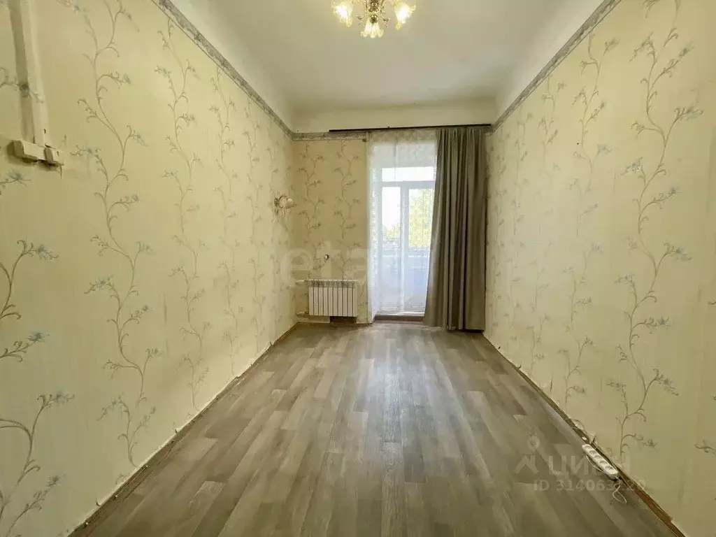 5-к кв. Смоленская область, Смоленск ул. Тенишевой, 4 (91.37 м) - Фото 0