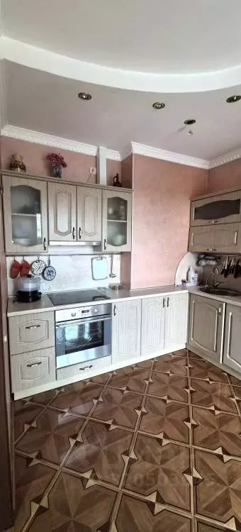 2-к кв. Омская область, Омск ул. Волховстроя, 94 (82.0 м) - Фото 1