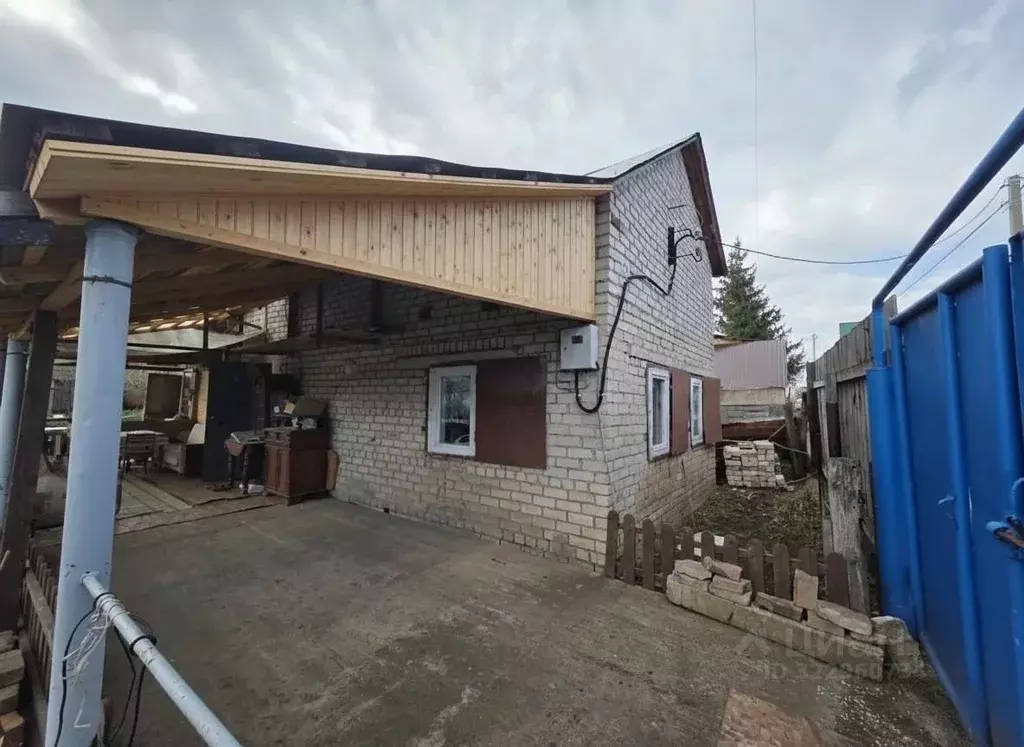 Дом в Башкортостан, Стерлитамакский район, Отрадовский сельсовет, с. ... - Фото 1