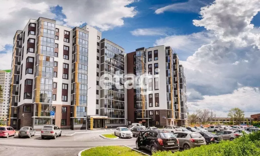 3-к кв. Тюменская область, Тюмень ул. Парада Победы, 17 (75.5 м) - Фото 1