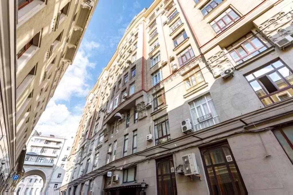 1-к. квартира, 50 м, 3/10 эт. - Фото 1