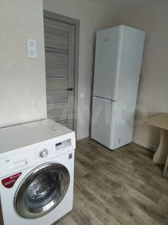 1-к. квартира, 42 м, 5/5 эт. - Фото 0