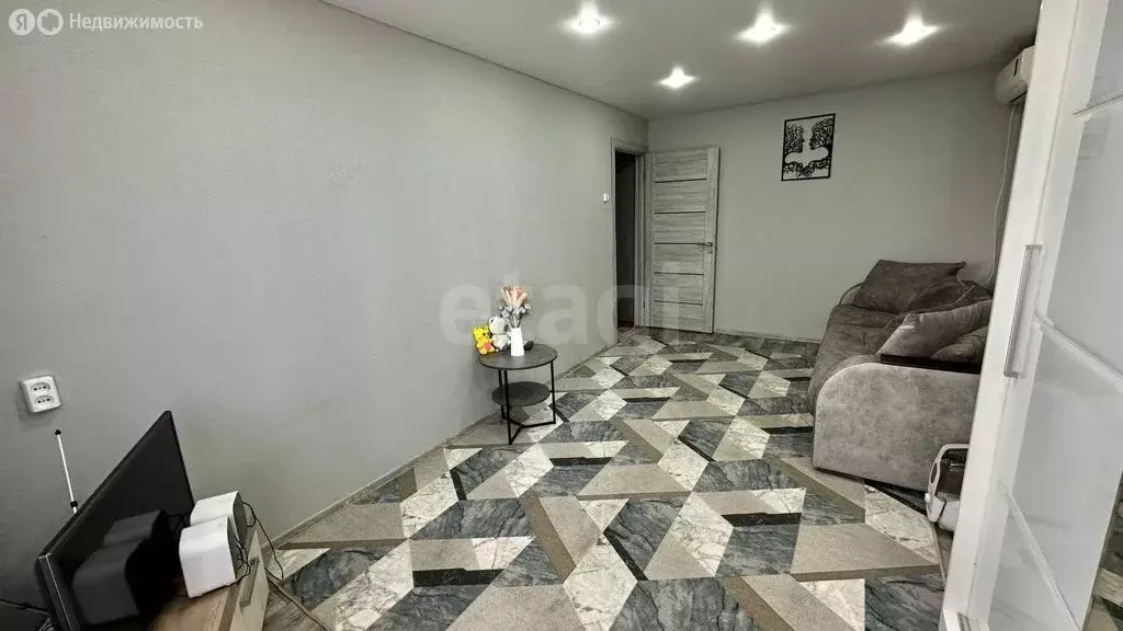 2-комнатная квартира: Курган, улица Савельева, 56 (42.4 м) - Фото 1