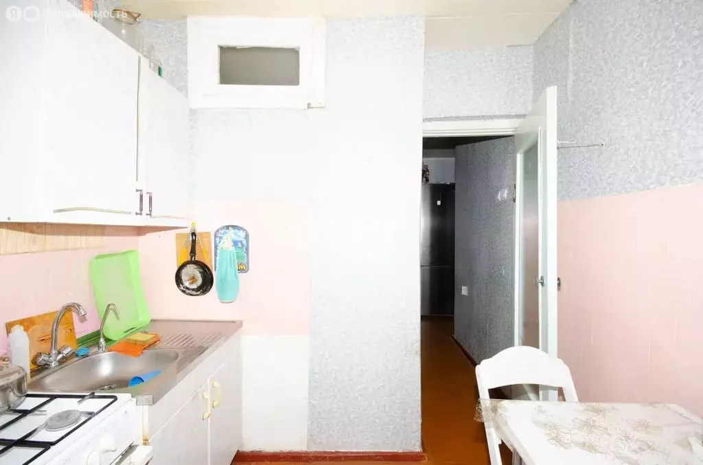 2-комнатная квартира: Ялуторовск, улица 50 лет Октября, 8 (45 м) - Фото 1