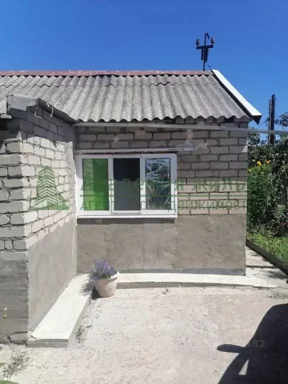 Дом в Саратовская область, Энгельс  (20 м) - Фото 0