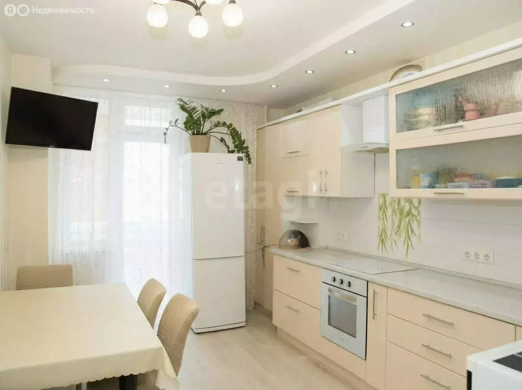 2-комнатная квартира: Севастополь, Античный проспект, 20А (75.7 м) - Фото 1