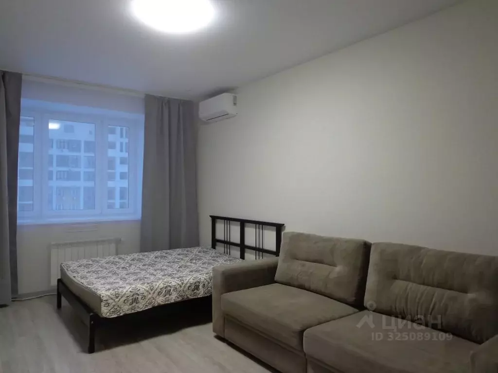 1-к кв. Омская область, Омск ул. Красный Путь, 103к3 (40.0 м) - Фото 1