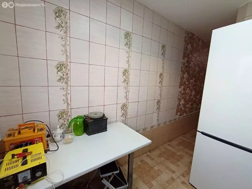 3-комнатная квартира: Челябинск, 3-я Арзамасская улица, 21 (63 м) - Фото 2