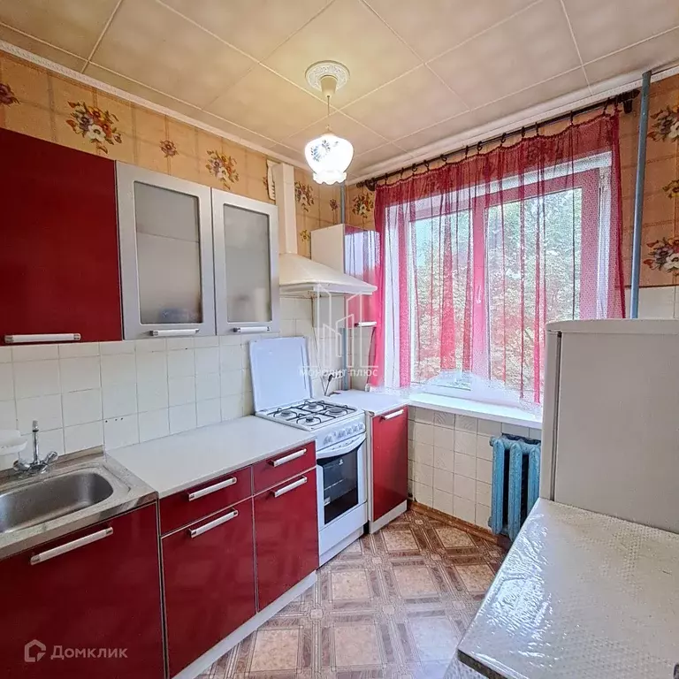 Продаётся 4-к квартира, 61.8 м - Фото 1
