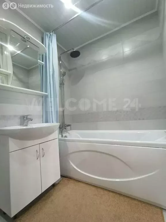 2-комнатная квартира: Чебоксары, улица Петрова, 9к1 (72 м) - Фото 1