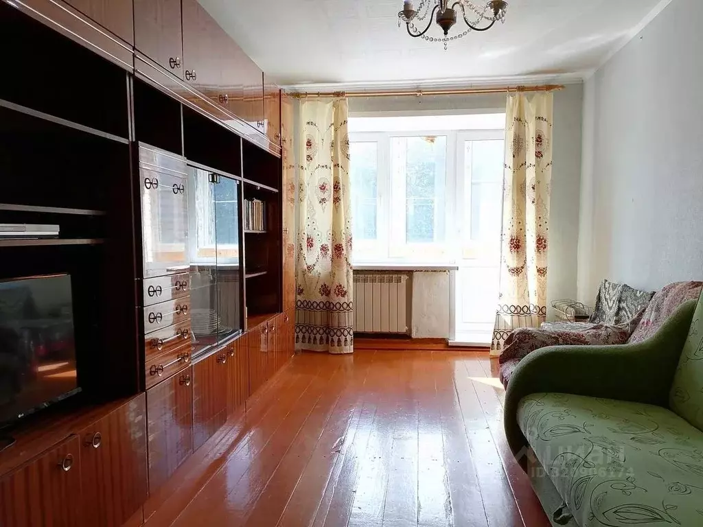 3-к кв. Чувашия, Козловка ул. Маяковского (56.2 м) - Фото 0