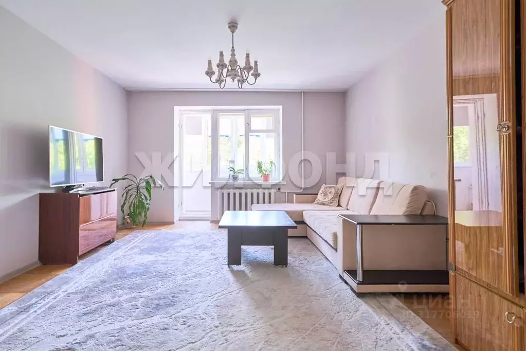 3-к кв. Томская область, Томск ул. Белинского, 33/1 (69.7 м) - Фото 1
