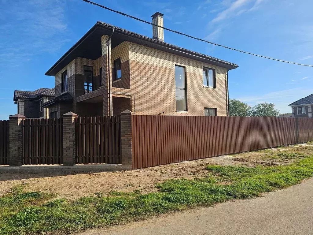 Дом в Москва № 232 кв-л,  (240 м) - Фото 1