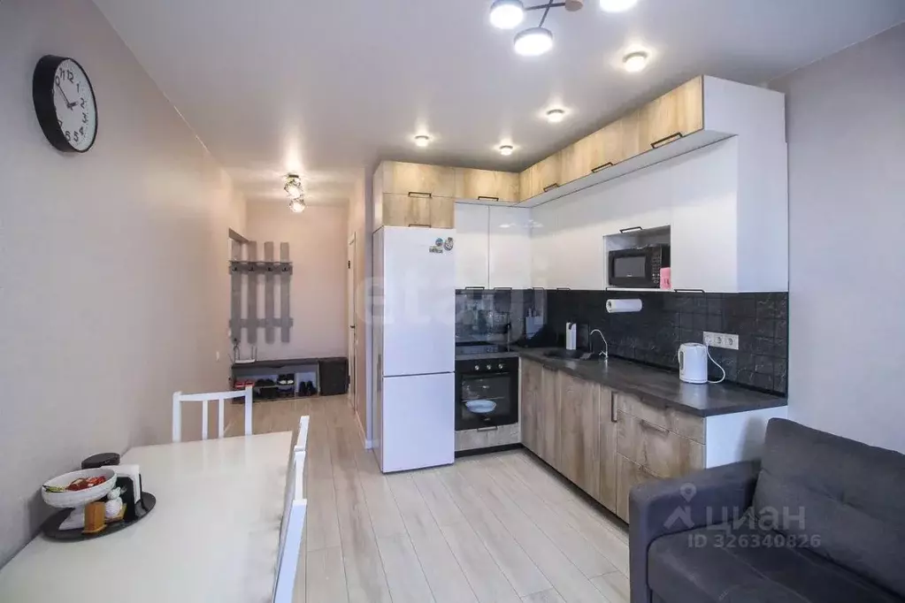 1-к кв. Алтайский край, Барнаул ул. Солнечная Поляна, 85 (49.3 м) - Фото 1