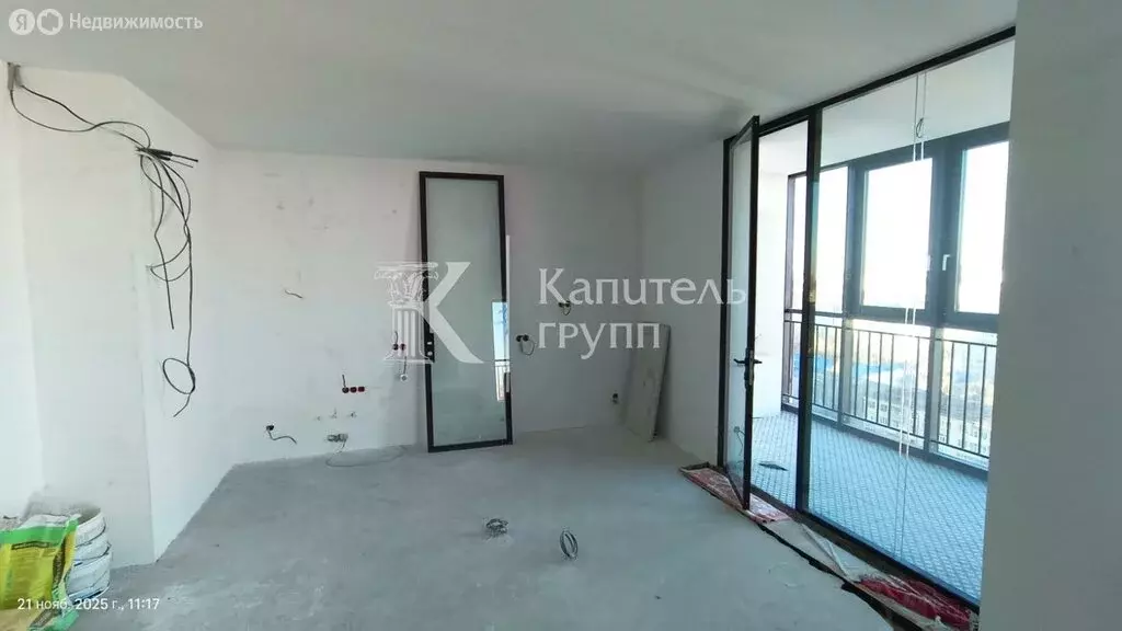 3-комнатная квартира: Тюмень, улица 50 лет Октября, 4 (98.3 м) - Фото 1